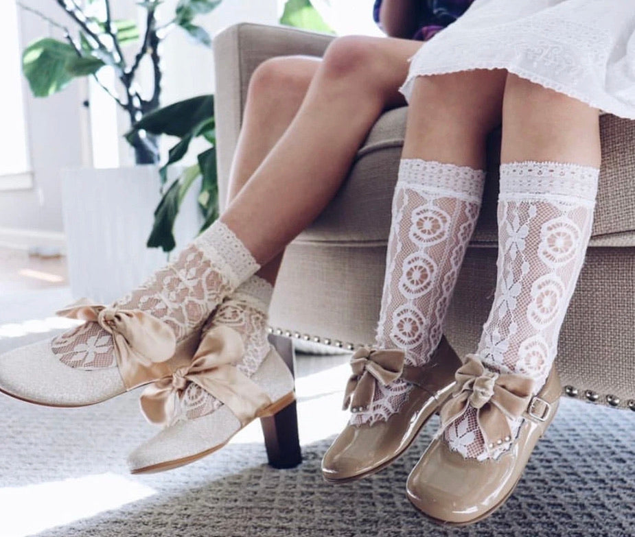 Petite maison kids white daisy lace socks - Rose & Albert