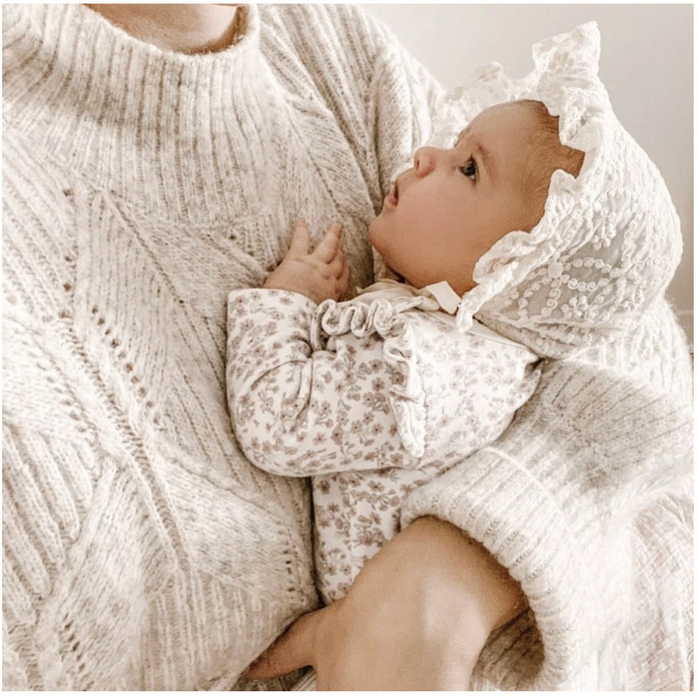 Petite Maison Kids Ivory Lace Bonnet - Rose & Albert